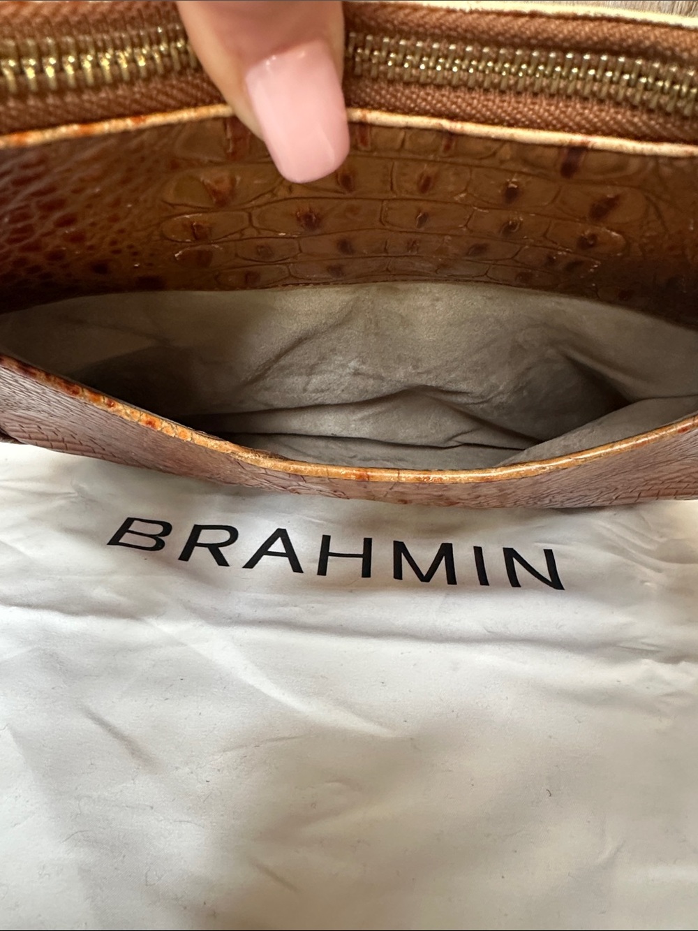 Brahmin Brown Croc-Embossed Shoulder Bag with Matching Wallet & Checkbook Cover - Picture 9 of 16